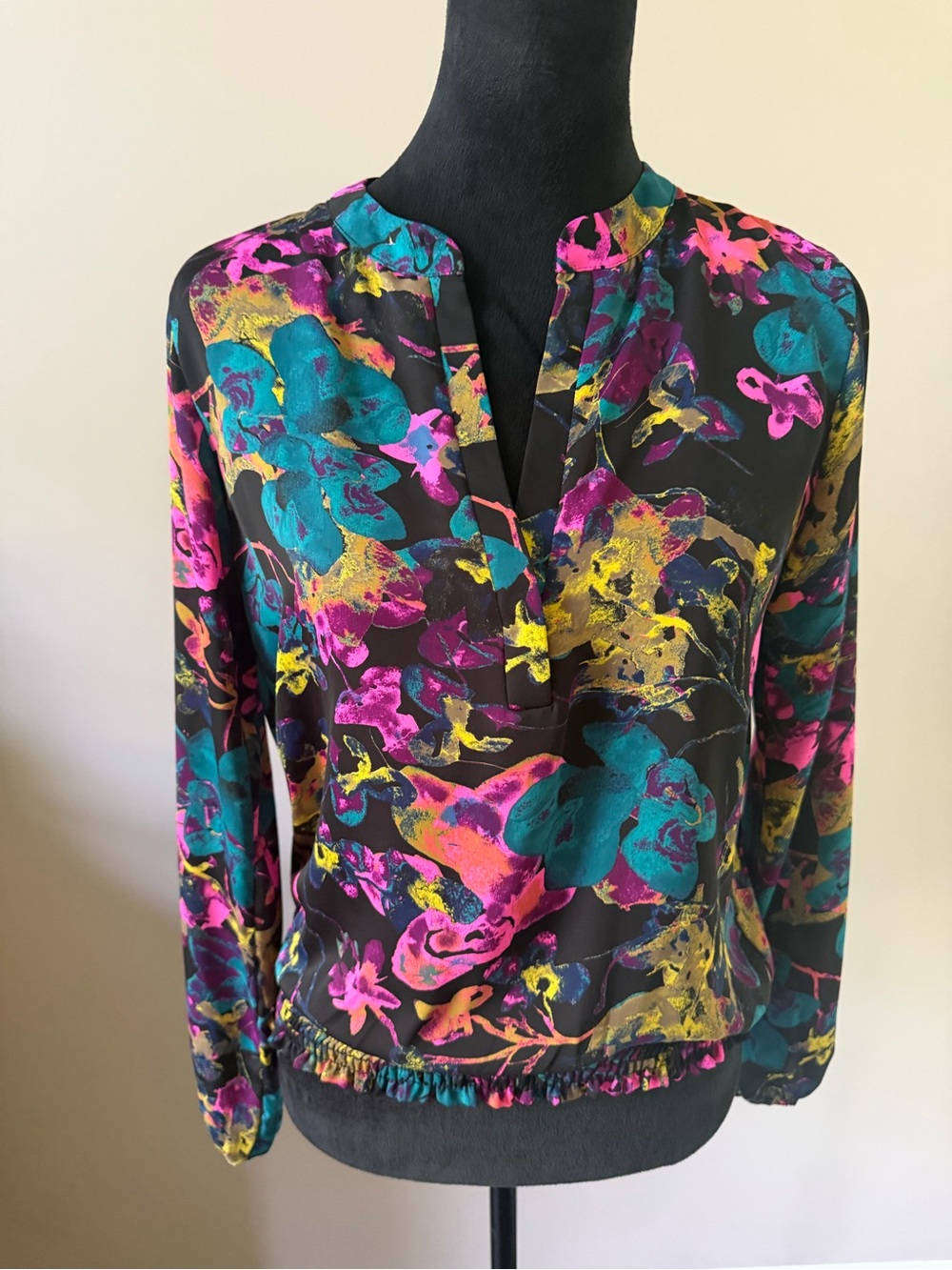 Allison Joy XSmall Vibrant Floral Split-Neck Blouse Black Teal, Pink & Yellow